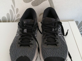 Asics gt 1000, koko 40, Vaatteet ja kengät, Rovaniemi, Tori.fi Asics gt 1000, koko 40, Vaatteet ja kengät, Rovaniemi, Tori.fi
