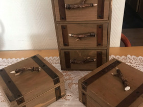 Puiset laatikot pikkutavaroille., Hyllyt ja säilytys, Sisustus ja huonekalut, Ylöjärvi, Tori.fi Puiset laatikot pikkutavaroille., Hyllyt ja säilytys, Sisustus ja huonekalut, Ylöjärvi, Tori.fi