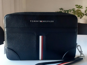 Tommy Hilfiger laukku, Laukut ja hatut, Asusteet ja kellot, Lapua, Tori.fi Tommy Hilfiger laukku, Laukut ja hatut, Asusteet ja kellot, Lapua, Tori.fi