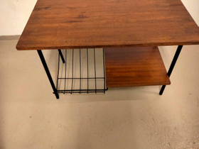 Retro teak sivupöytä/TV taso, Pöydät ja tuolit, Sisustus ja huonekalut, Oulu, Tori.fi Retro teak sivupöytä/TV taso, Pöydät ja tuolit, Sisustus ja huonekalut, Oulu, Tori.fi