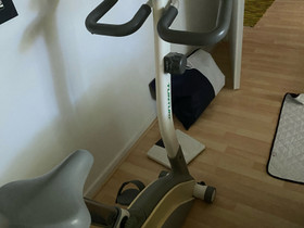 Vanha kuntopyörä, Kuntoilu ja fitness, Urheilu ja ulkoilu, Helsinki, Tori.fi Vanha kuntopyörä, Kuntoilu ja fitness, Urheilu ja ulkoilu, Helsinki, Tori.fi