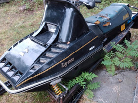 Lynx 3600 ja varaosa kelkka mukaan, Moottorikelkat, Moto, Puolanka, Tori.fi Lynx 3600 ja varaosa kelkka mukaan, Moottorikelkat, Moto, Puolanka, Tori.fi