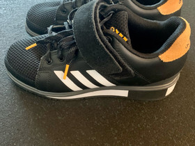 Adidas Power Perfect lll, Kuntoilu ja fitness, Urheilu ja ulkoilu, Kuhmo, Tori.fi Adidas Power Perfect lll, Kuntoilu ja fitness, Urheilu ja ulkoilu, Kuhmo, Tori.fi