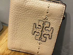 Tory Burch lompakko, Muut asusteet, Asusteet ja kellot, Tampere, Tori.fi Tory Burch lompakko, Muut asusteet, Asusteet ja kellot, Tampere, Tori.fi