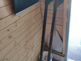 Hiacen kattotelineet, Kattotelineet ja boksit, Auton varaosat ja tarvikkeet, Oulu, Tori.fi Hiacen kattotelineet, Kattotelineet ja boksit, Auton varaosat ja tarvikkeet, Oulu, Tori.fi
