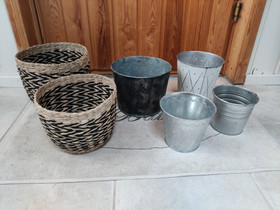 Kukkaruukkuja, Ruukut, kivet ja koristeet, Piha ja puutarha, Kajaani, Tori.fi Kukkaruukkuja, Ruukut, kivet ja koristeet, Piha ja puutarha, Kajaani, Tori.fi