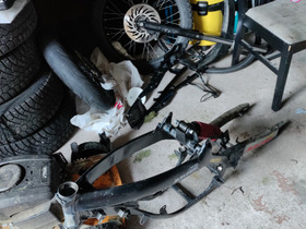 Yamaha dt ja am6 osia, Mopojen varaosat ja tarvikkeet, Mototarvikkeet ja varaosat, Sastamala, Tori.fi Yamaha dt ja am6 osia, Mopojen varaosat ja tarvikkeet, Mototarvikkeet ja varaosat, Sastamala, Tori.fi