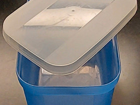 Tupperware 2,2l säilytysrasia, Säilytysastiat ja rasiat, Keittiötarvikkeet ja astiat, Lahti, Tori.fi Tupperware 2,2l säilytysrasia, Säilytysastiat ja rasiat, Keittiötarvikkeet ja astiat, Lahti, Tori.fi