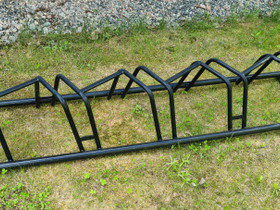 5 Pyörän teline, Pyörätarvikkeet ja kypärät, Polkupyörät ja pyöräily, Toivakka, Tori.fi 5 Pyörän teline, Pyörätarvikkeet ja kypärät, Polkupyörät ja pyöräily, Toivakka, Tori.fi