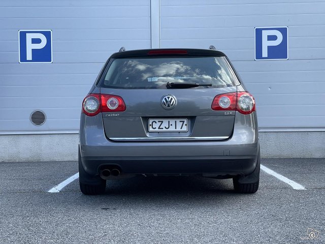 Volkswagen Passat 25