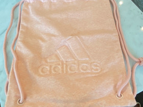 Adidas kassi jumppavaatteille., Laukut ja hatut, Asusteet ja kellot, Turku, Tori.fi Adidas kassi jumppavaatteille., Laukut ja hatut, Asusteet ja kellot, Turku, Tori.fi