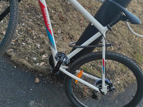 Maastopyörä 3 kertaa käytetty Rockville Disc 27.5", Maastopyörät, Polkupyörät ja pyöräily, Kemi, Tori.fi Maastopyörä 3 kertaa käytetty Rockville Disc 27.5", Maastopyörät, Polkupyörät ja pyöräily, Kemi, Tori.fi