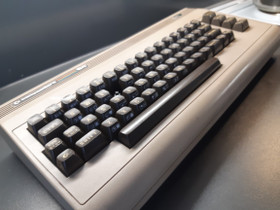 Commodore C64, Pöytäkoneet, Tietokoneet ja lisälaitteet, Kitee, Tori.fi Commodore C64, Pöytäkoneet, Tietokoneet ja lisälaitteet, Kitee, Tori.fi