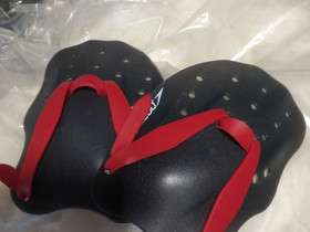 Lättärit, Speedo, Uinti ja sukellus, Urheilu ja ulkoilu, Seinäjoki, Tori.fi Lättärit, Speedo, Uinti ja sukellus, Urheilu ja ulkoilu, Seinäjoki, Tori.fi