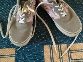 Vans tennarit, Lastenvaatteet ja kengät, Liperi, Tori.fi Vans tennarit, Lastenvaatteet ja kengät, Liperi, Tori.fi