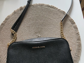 Michael Kors laukku, Laukut ja hatut, Asusteet ja kellot, Lahti, Tori.fi Michael Kors laukku, Laukut ja hatut, Asusteet ja kellot, Lahti, Tori.fi
