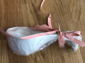 Kuksa, Muut keittiötarvikkeet, Keittiötarvikkeet ja astiat, Helsinki, Tori.fi Kuksa, Muut keittiötarvikkeet, Keittiötarvikkeet ja astiat, Helsinki, Tori.fi