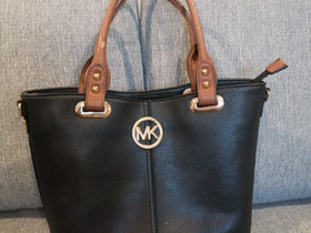 Michael Kors laukku, Laukut ja hatut, Asusteet ja kellot, Siilinjärvi, Tori.fi Michael Kors laukku, Laukut ja hatut, Asusteet ja kellot, Siilinjärvi, Tori.fi