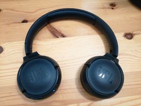 JBL bluetooth kuulokkeet, Audio ja musiikkilaitteet, Viihde-elektroniikka, Varkaus, Tori.fi JBL bluetooth kuulokkeet, Audio ja musiikkilaitteet, Viihde-elektroniikka, Varkaus, Tori.fi