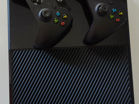 Xbox One + 2 ohjainta, Pelikonsolit ja pelaaminen, Viihde-elektroniikka, Lappeenranta, Tori.fi