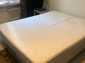 Jenkkisänky 160cm, Sängyt ja makuuhuone, Sisustus ja huonekalut, Lahti, Tori.fi Jenkkisänky 160cm, Sängyt ja makuuhuone, Sisustus ja huonekalut, Lahti, Tori.fi