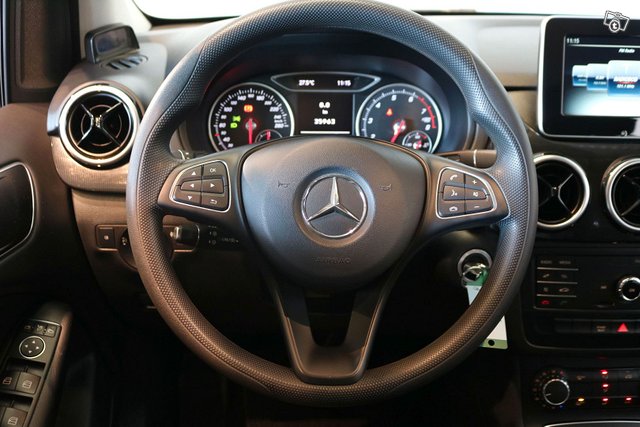 Mercedes-Benz B 11