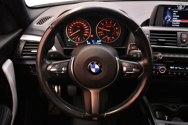 BMW 118 18