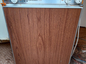 Jääkaappi Electrolux 212 A useita + Upo, Matkailuvaunujen tarvikkeet, Matkailuautojen tarvikkeet, Pori, Tori.fi Jääkaappi Electrolux 212 A useita + Upo, Matkailuvaunujen tarvikkeet, Matkailuautojen tarvikkeet, Pori, Tori.fi