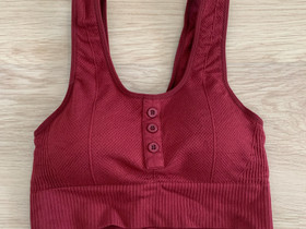 Gymshark Power Down liivit/crop top, Vaatteet ja kengät, Oulu, Tori.fi Gymshark Power Down liivit/crop top, Vaatteet ja kengät, Oulu, Tori.fi