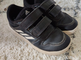 Adidas tennarit 25, Lastenvaatteet ja kengät, Tuusula, Tori.fi Adidas tennarit 25, Lastenvaatteet ja kengät, Tuusula, Tori.fi