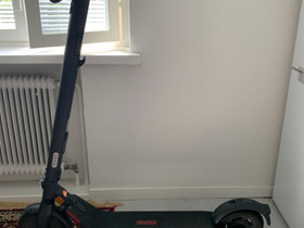 Ninebot e25e sähköpotkulauta, Muu urheilu ja ulkoilu, Urheilu ja ulkoilu, Helsinki, Tori.fi Ninebot e25e sähköpotkulauta, Muu urheilu ja ulkoilu, Urheilu ja ulkoilu, Helsinki, Tori.fi