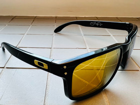 Oakley Holbrook aurinkolasit, Muut asusteet, Asusteet ja kellot, Lappeenranta, Tori.fi Oakley Holbrook aurinkolasit, Muut asusteet, Asusteet ja kellot, Lappeenranta, Tori.fi