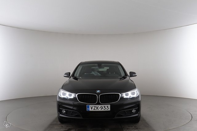 BMW 3-sarja 17