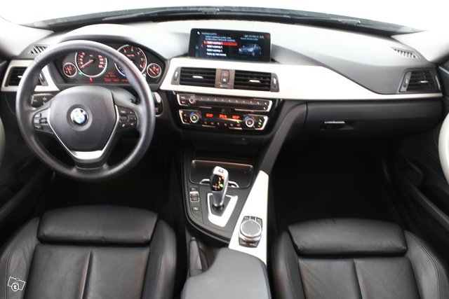 BMW 3-sarja 18