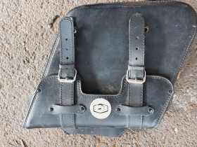 Custom sivulaukku, Moottoripyörän varaosat ja tarvikkeet, Mototarvikkeet ja varaosat, Joensuu, Tori.fi Custom sivulaukku, Moottoripyörän varaosat ja tarvikkeet, Mototarvikkeet ja varaosat, Joensuu, Tori.fi