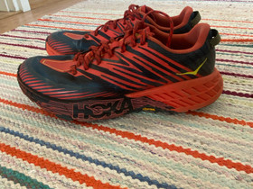 Hoka One One Speedgoat 4 (M42), Juoksu ja lenkkeily, Urheilu ja ulkoilu, Helsinki, Tori.fi Hoka One One Speedgoat 4 (M42), Juoksu ja lenkkeily, Urheilu ja ulkoilu, Helsinki, Tori.fi