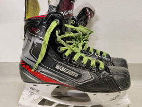 Bauer vapor x2.7 junior luistimet koko 36,5, Jääkiekko ja luistelu, Urheilu ja ulkoilu, Kaarina, Tori.fi Bauer vapor x2.7 junior luistimet koko 36,5, Jääkiekko ja luistelu, Urheilu ja ulkoilu, Kaarina, Tori.fi