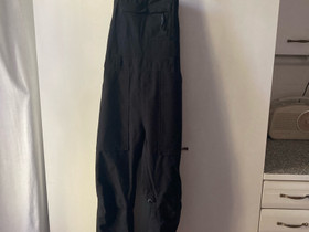 Burton Avalon Bib koko M, Laskettelu ja lautailu, Urheilu ja ulkoilu, Tampere, Tori.fi Burton Avalon Bib koko M, Laskettelu ja lautailu, Urheilu ja ulkoilu, Tampere, Tori.fi