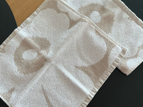 Marimekko Unikko pyyhkeet, Matot ja tekstiilit, Sisustus ja huonekalut, Tampere, Tori.fi Marimekko Unikko pyyhkeet, Matot ja tekstiilit, Sisustus ja huonekalut, Tampere, Tori.fi