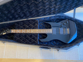 KH-202 ja Coffin case, Kitarat, bassot ja vahvistimet, Musiikki ja soittimet, Lahti, Tori.fi KH-202 ja Coffin case, Kitarat, bassot ja vahvistimet, Musiikki ja soittimet, Lahti, Tori.fi