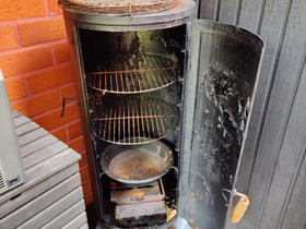 Kaasusavustin, Pihakalusteet ja grillit, Piha ja puutarha, Hämeenlinna, Tori.fi Kaasusavustin, Pihakalusteet ja grillit, Piha ja puutarha, Hämeenlinna, Tori.fi
