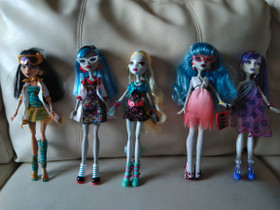 Monster High nukkeja, Lelut ja pelit, Lastentarvikkeet ja lelut, Lempäälä, Tori.fi Monster High nukkeja, Lelut ja pelit, Lastentarvikkeet ja lelut, Lempäälä, Tori.fi