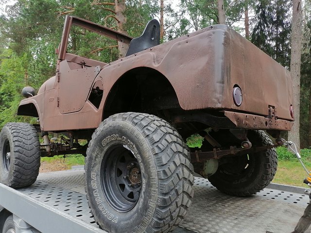 Willys Jeep CJ5 V8 7