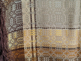 Kudottu vanha pöytäliina 1930-40 luku 140 x 130 cm, Matot ja tekstiilit, Sisustus ja huonekalut, Tampere, Tori.fi Kudottu vanha pöytäliina 1930-40 luku 140 x 130 cm, Matot ja tekstiilit, Sisustus ja huonekalut, Tampere, Tori.fi
