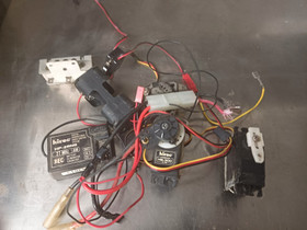 RC servot yms kikkulat, Muu viihde-elektroniikka, Viihde-elektroniikka, Lohja, Tori.fi RC servot yms kikkulat, Muu viihde-elektroniikka, Viihde-elektroniikka, Lohja, Tori.fi