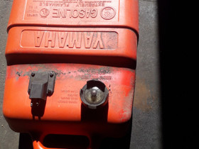 Yamaha 25L muovitankki 30e, Veneen varusteet ja varaosat, Venetarvikkeet ja veneily, Paimio, Tori.fi Yamaha 25L muovitankki 30e, Veneen varusteet ja varaosat, Venetarvikkeet ja veneily, Paimio, Tori.fi