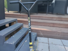 Temppu scootti, Rullaluistelu ja skeittaus, Urheilu ja ulkoilu, Helsinki, Tori.fi Temppu scootti, Rullaluistelu ja skeittaus, Urheilu ja ulkoilu, Helsinki, Tori.fi