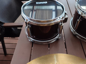Rumpusälää myyntiin!, Rummut, Musiikki ja soittimet, Siilinjärvi, Tori.fi Rumpusälää myyntiin!, Rummut, Musiikki ja soittimet, Siilinjärvi, Tori.fi