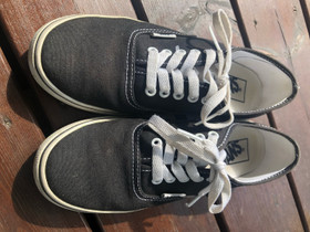Vans tennarit 36,5, Vaatteet ja kengät, Seinäjoki, Tori.fi Vans tennarit 36,5, Vaatteet ja kengät, Seinäjoki, Tori.fi