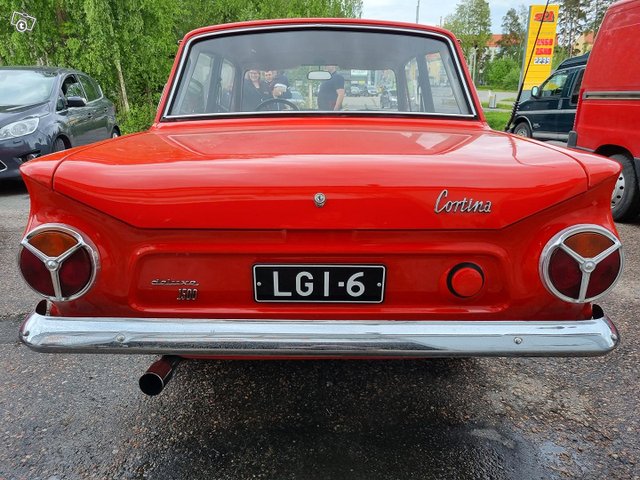 Ford Cortina 17